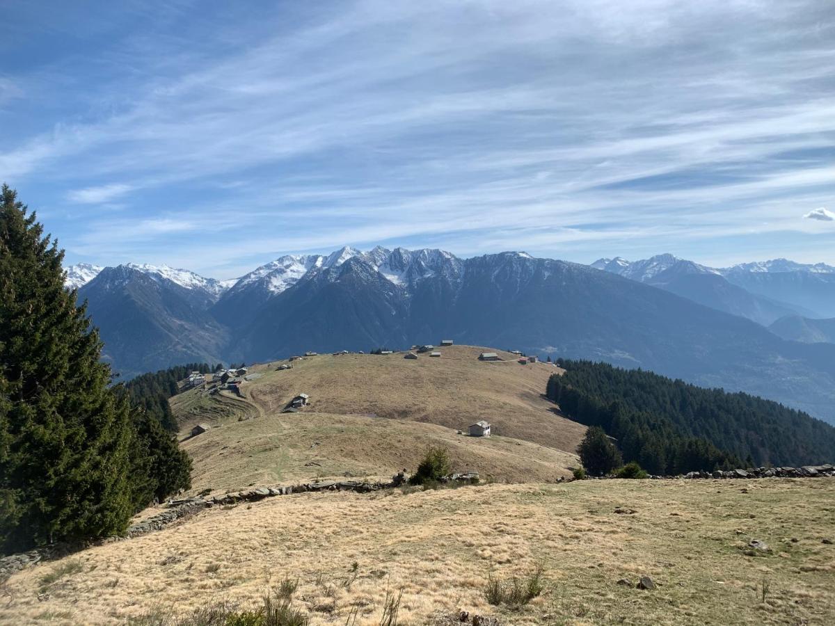 Chalet Baita Delle Favole Di Rosarita Berbenno di Valtellina ภายนอก รูปภาพ
